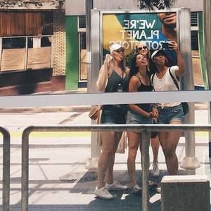 Meet your Posher, Lindsay